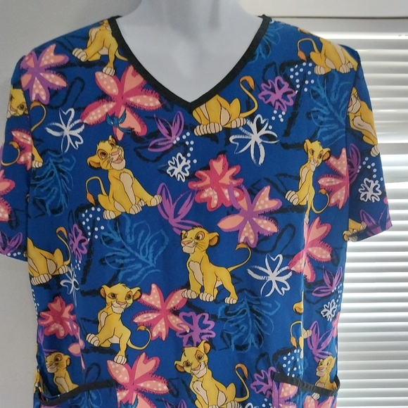 Scrub Top - Picture 2 of 2